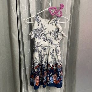 Girl dress